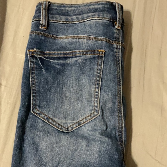 Jeans - Picture 2 of 3